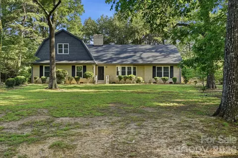 127 Forest Hills Dr, Monroe, NC 28112