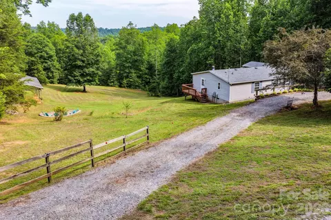 241 Ridgecrest Dr, Lake Lure, NC 28746