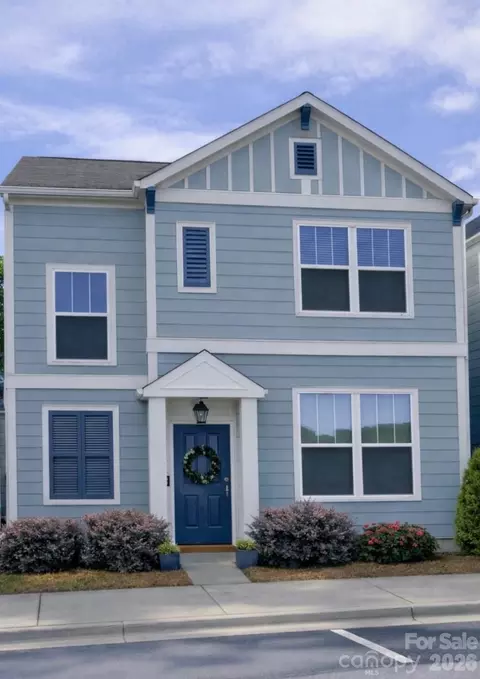808 Lyndon Station Dr, Pineville, NC 28134