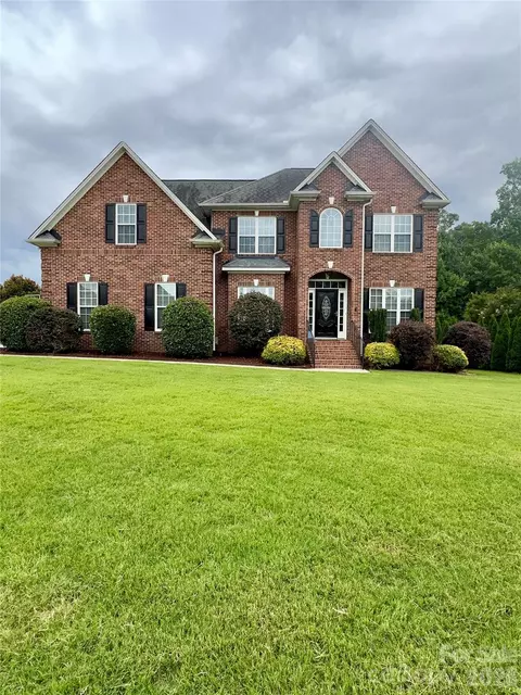 5508 Tillery Ln, Gastonia, NC 28056