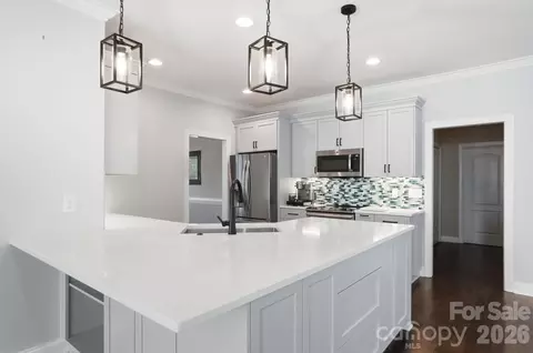 5508 Tillery Ln, Gastonia, NC 28056