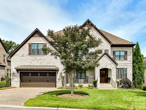 2244 Rock Creek Dr, Charlotte, NC 28226