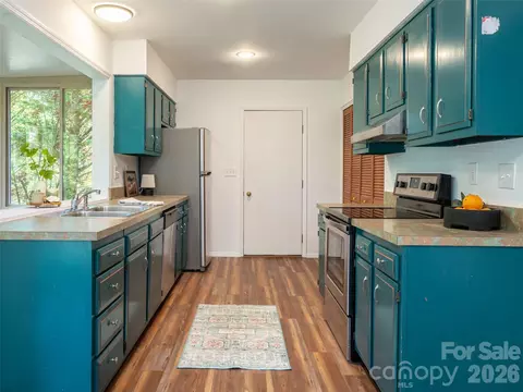 Kitchen - 1 Oak Leaf Dr, Fletcher, NC 28732 photo 1 of 2