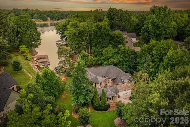 7365 Gabriel St, Sherrills Ford, NC 28673