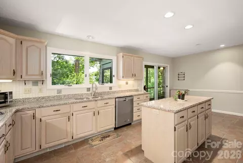 Kitchen - 129 Forest View Dr, Flat Rock, NC 28731 photo 6 of 6
