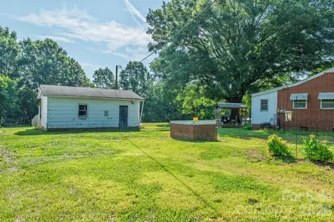 Exterior - 655 Edmiston Rd, Mount Ulla, NC 28125 photo 4 of 5