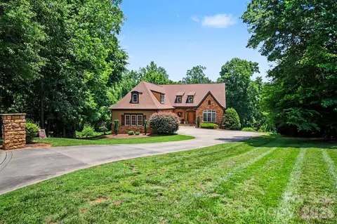 401 Yorkfield Dr, Shelby, NC 28150