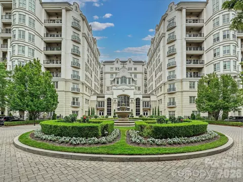 2823 Providence 280 Rd #280, Charlotte, NC 28211