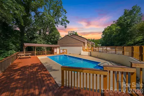 1420 11th Street Nw 23 Dr NW #23, Hickory, NC 28601