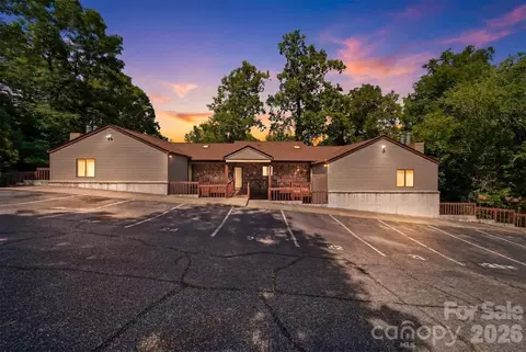 1420 11th Street Nw 23 Dr NW #23, Hickory, NC 28601