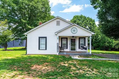 1460 17th Ne St NE, Hickory, NC 28601