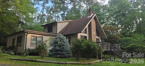 565 Bonum Rd, Lake Wylie, SC 29710