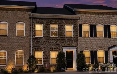 2125 24th Street Se Ln SE, Hickory, NC 28602