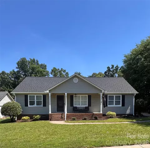 600 Gray Dr, Charlotte, NC 28213