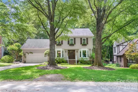 7022 Rocky Falls Rd, Charlotte, NC 28211