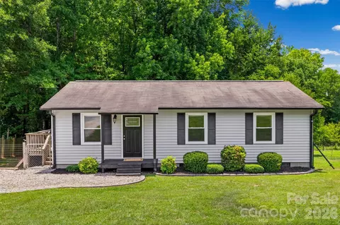 3753 Jenkins Rd, Clover, SC 29710