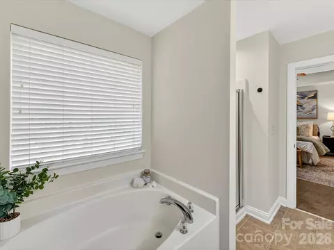 Bath - 10507 Glenmeade Rd, Cornelius, NC 28031 photo 3 of 4