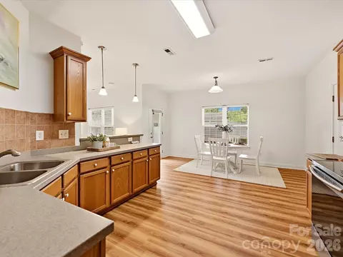 Kitchen - 10507 Glenmeade Rd, Cornelius, NC 28031 photo 3 of 3