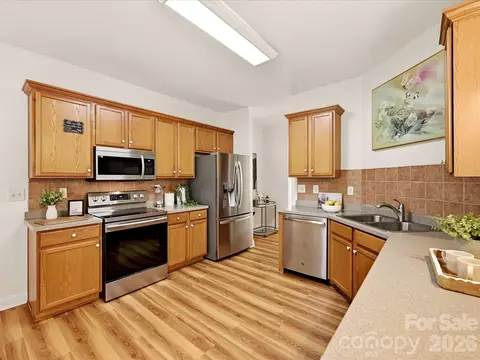 Kitchen - 10507 Glenmeade Rd, Cornelius, NC 28031 photo 2 of 3