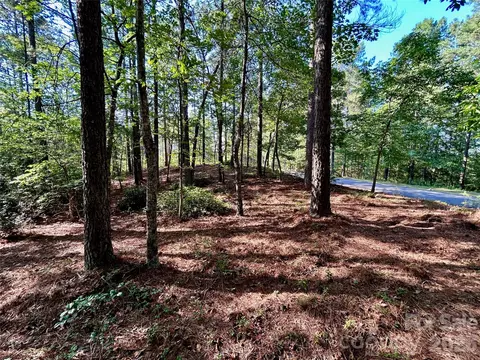 2143 Lighthouse Ln, Connelly Springs, NC 28612