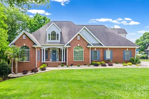 1850 Poinciana Dr, York, SC 29745