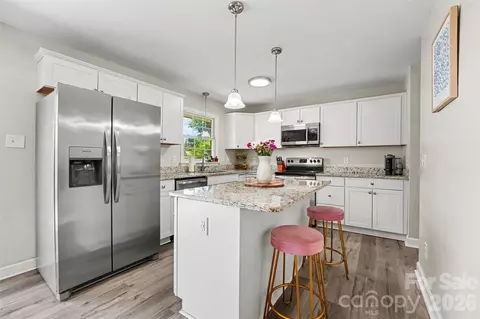 Kitchen - 101 E Chamblee Dr, Salisbury, NC 28147 photo 2 of 3