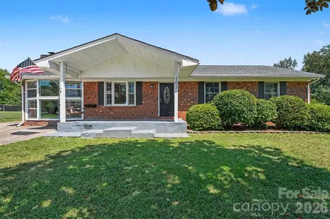 101 E Chamblee Dr, Salisbury, NC 28147