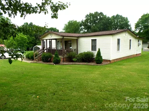 3333 Hunawill 2 St #2, Claremont, NC 28610