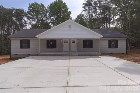 Fostall Lane, Maiden, NC 28650