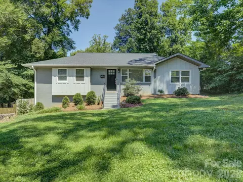 3423 Sudbury Rd, Charlotte, NC 28205