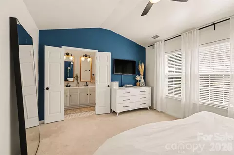 Bedroom - 2914 Duvalla Ave, Charlotte, NC 28209 photo 3 of 6