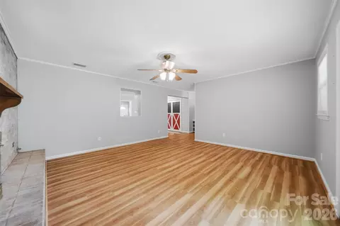 Living - 9357 Keller Ave, Hildebran, NC 28637 photo 3 of 9