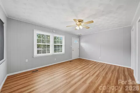 Living - 9357 Keller Ave, Hildebran, NC 28637 photo 8 of 9