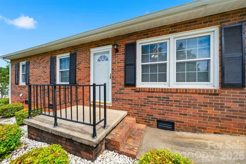 Exterior - 9357 Keller Ave, Hildebran, NC 28637 photo 1 of 6