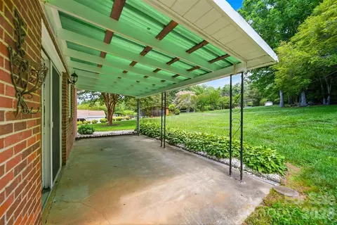 Exterior - 9357 Keller Ave, Hildebran, NC 28637 photo 2 of 6