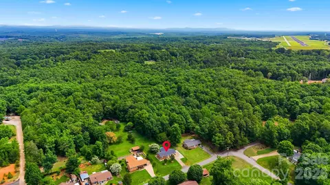 View/Area - 9357 Keller Ave, Hildebran, NC 28637 photo 2 of 4