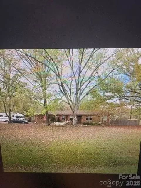 2448 Country Club Dr, Lancaster, SC 29720