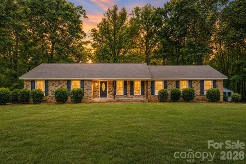 36183 Davis Dr, Albemarle, NC 28001