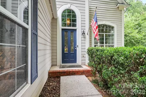 4710 Kirkgard Trl, Charlotte, NC 28269
