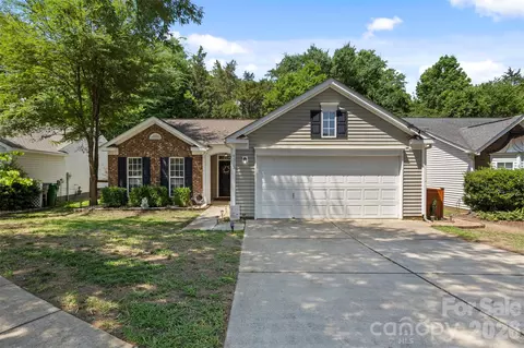 4313 Bubbling Brook Ct, Charlotte, NC 28278