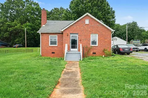 517 N Carolina Ave, Maiden, NC 28650