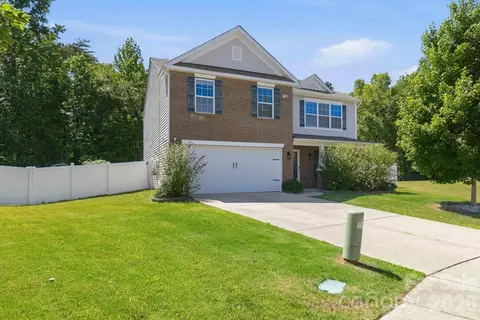 5904 Ellimar Field Ln, Charlotte, NC 28215