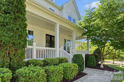 621 Bucks Quarry Ct, Fort Mill, SC 29708