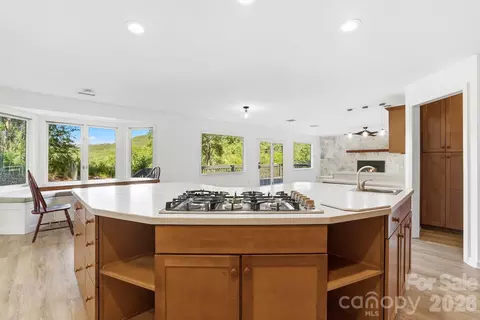 Kitchen - 270 Blake Branch Rd, Sylva, NC 28779 photo 6 of 6