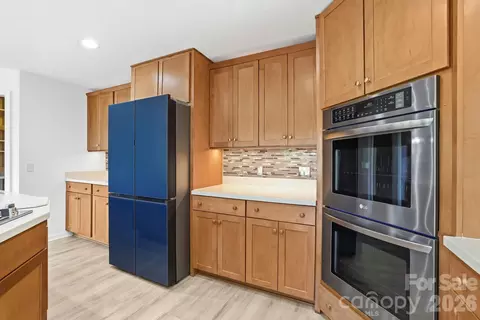 Kitchen - 270 Blake Branch Rd, Sylva, NC 28779 photo 5 of 6