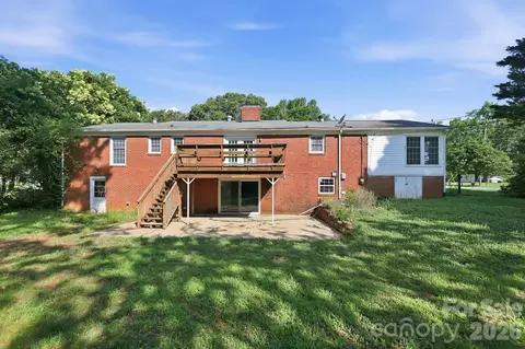 Exterior - 310 Roy Eaker Rd, Cherryville, NC 28021 photo 4 of 7