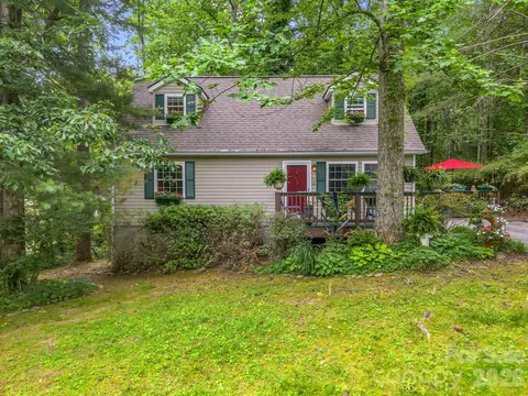 115 Cinnamon Way, Flat Rock, NC 28731