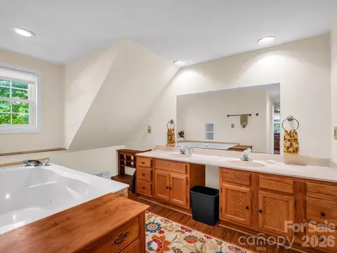 Bath - 115 Cinnamon Way, Flat Rock, NC 28731 photo 3 of 3