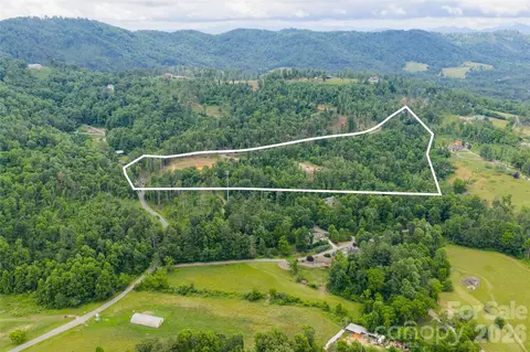 9999 Bear View Rd, Weaverville, NC 28787