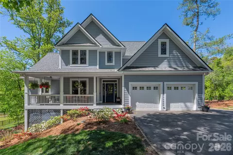 48 Duncan Estate Dr, Fletcher, NC 28732